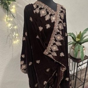 Elegant Brown and Golden Velvet Shawl